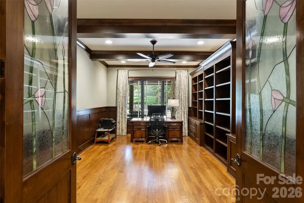 4901 Carmel Park Drive Charlotte NC 28226