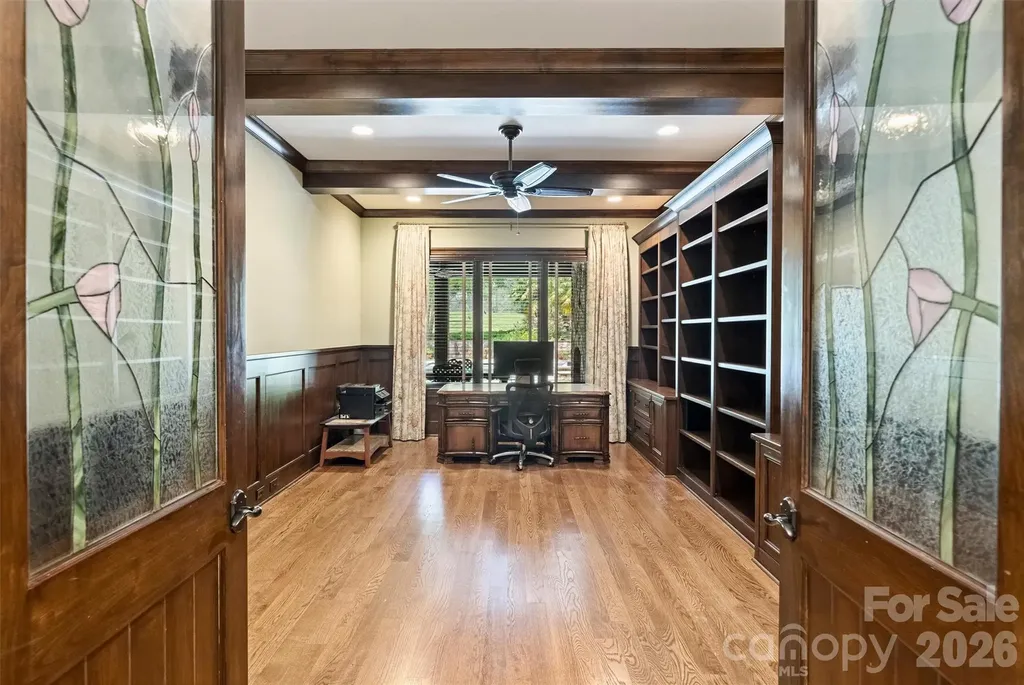 4901 Carmel Park Drive Charlotte NC 28226