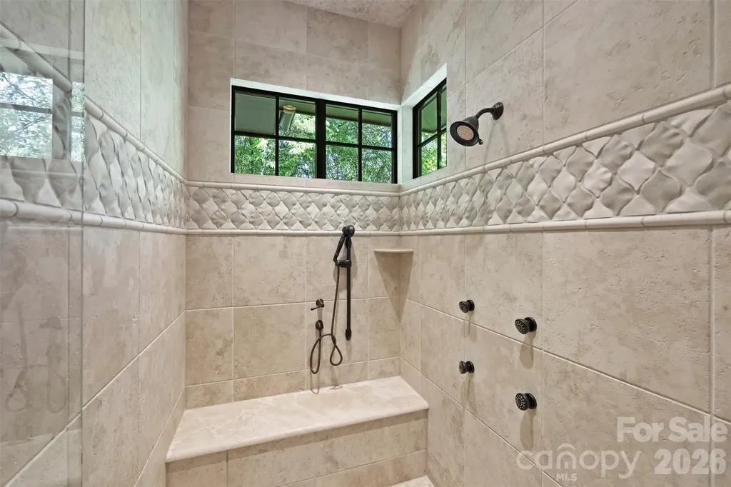4901 Carmel Park Drive Charlotte NC 28226