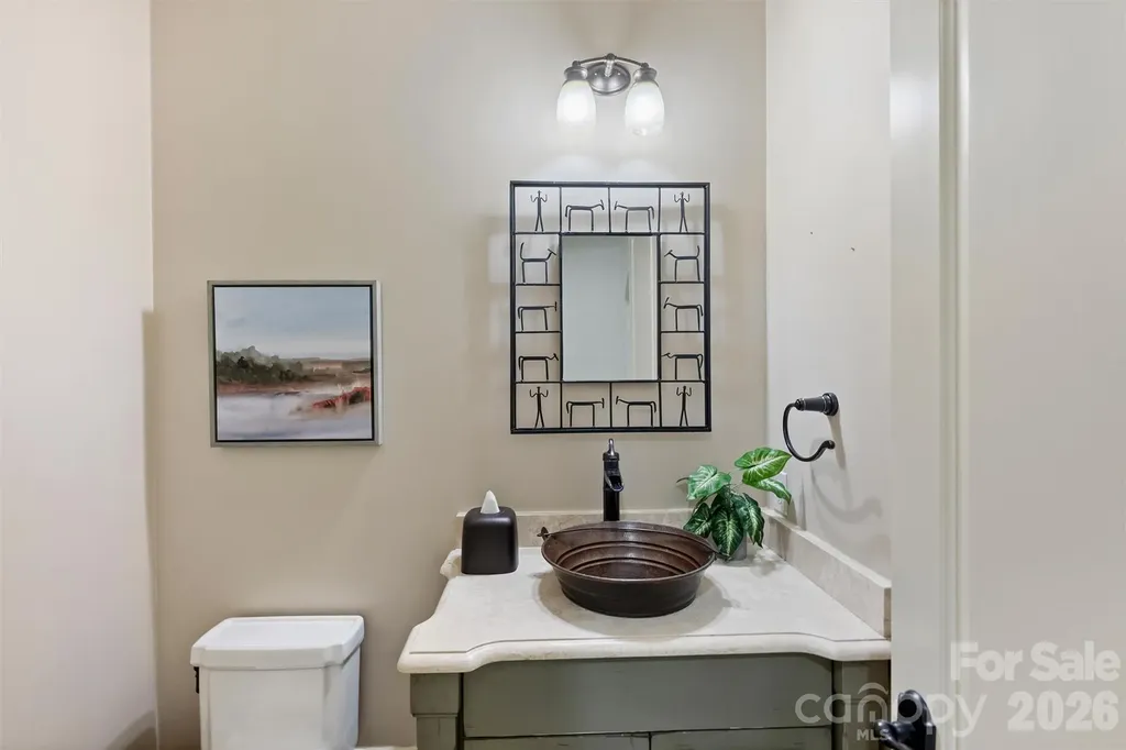 4901 Carmel Park Drive Charlotte NC 28226