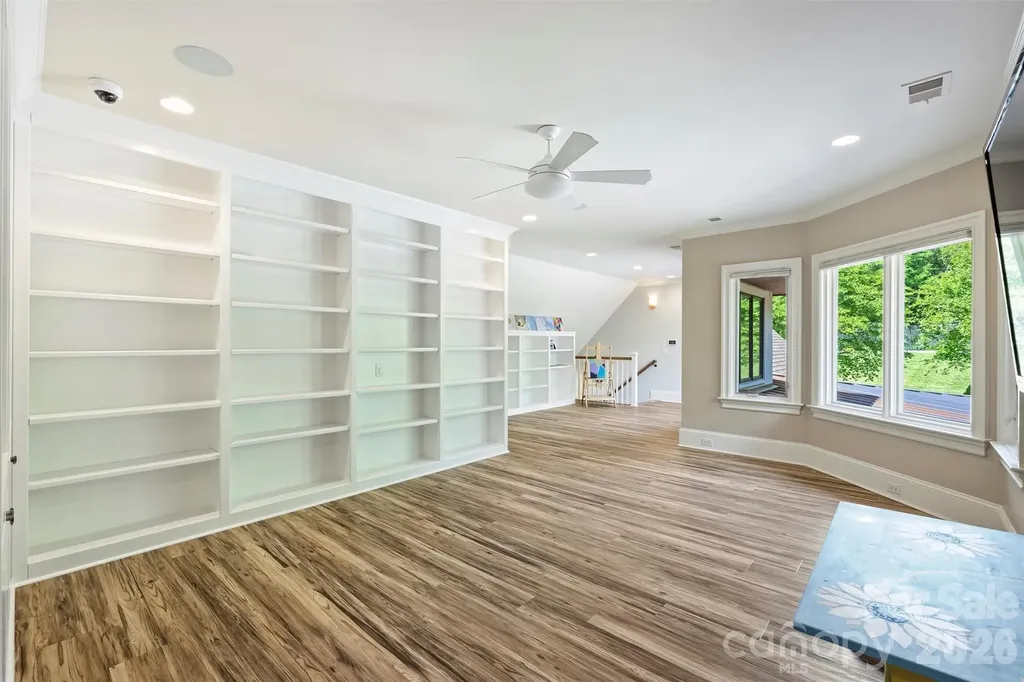 4901 Carmel Park Drive Charlotte NC 28226