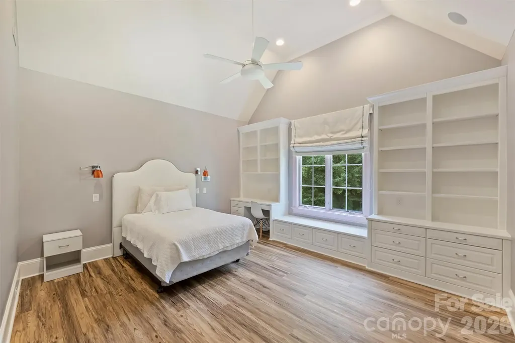4901 Carmel Park Drive Charlotte NC 28226