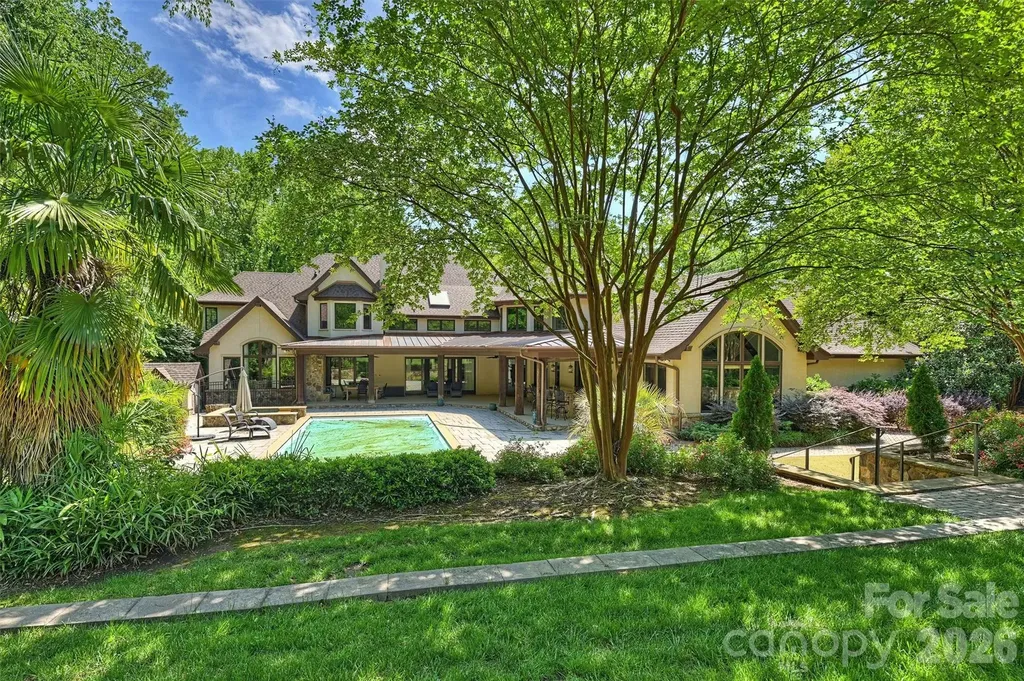 4901 Carmel Park Drive Charlotte NC 28226