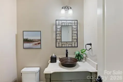 4901 Carmel Park Drive Charlotte NC 28226