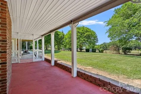 240 Canvasback Road Mooresville NC 28117
