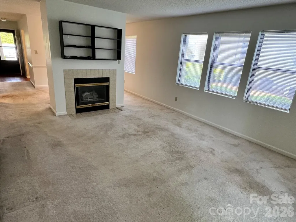 2401 Abbey Circle Asheville NC 28805