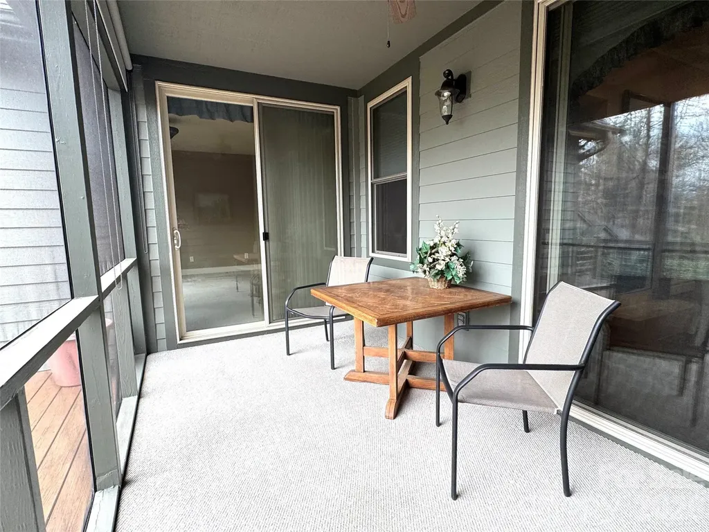 894 Dunroy Drive Hendersonville NC 28739