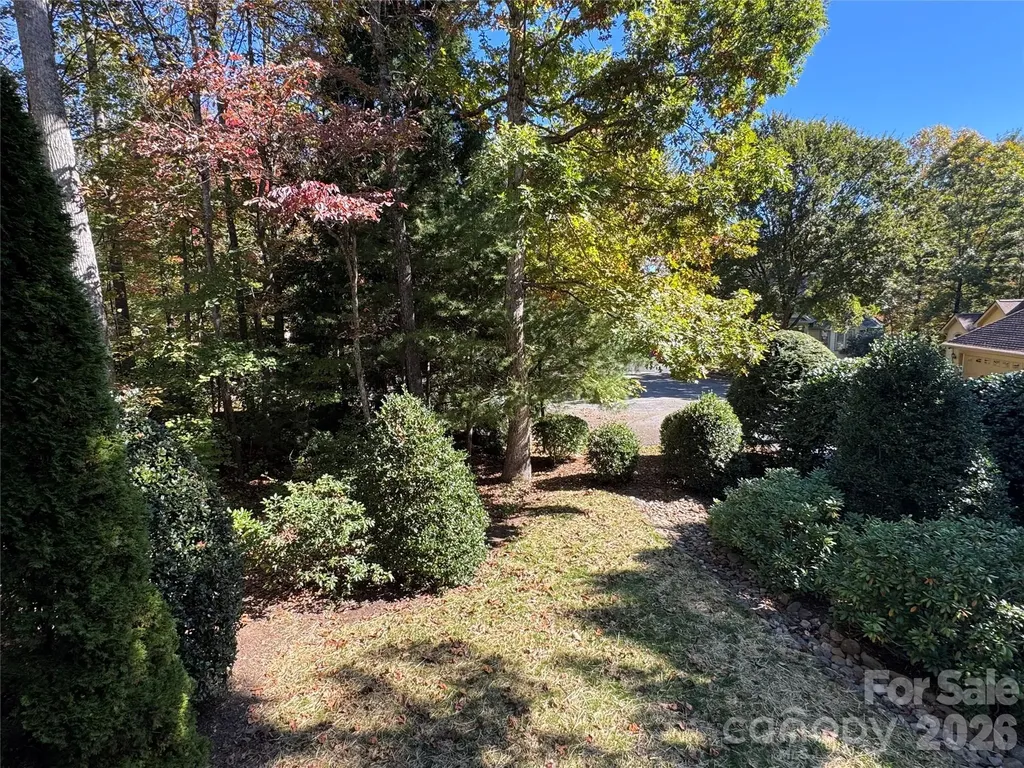 894 Dunroy Drive Hendersonville NC 28739