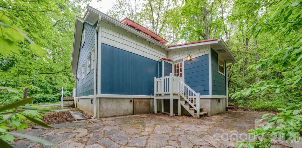 24 Moore Circle Black Mountain NC 28711