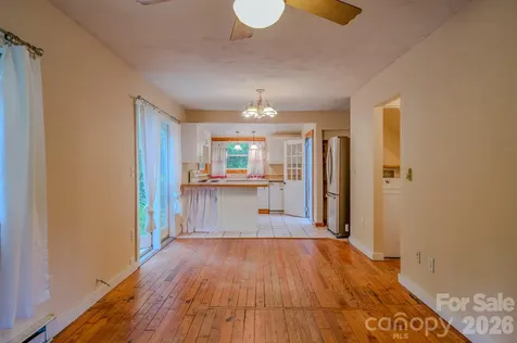 24 Moore Circle Black Mountain NC 28711