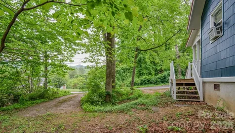 24 Moore Circle Black Mountain NC 28711
