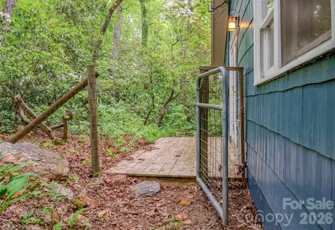 24 Moore Circle Black Mountain NC 28711