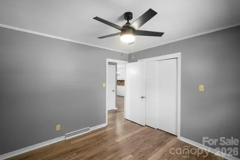 26 Eastside Drive Lexington NC 27292