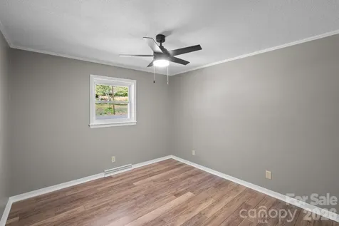 26 Eastside Drive Lexington NC 27292