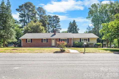 26 Eastside Drive Lexington NC 27292