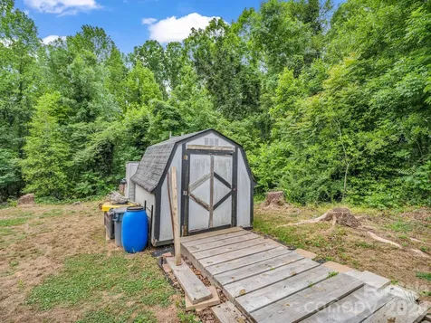 408 Hollis Road Ellenboro NC 28040