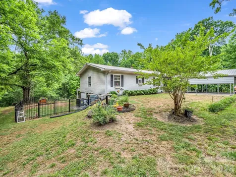 408 Hollis Road Ellenboro NC 28040