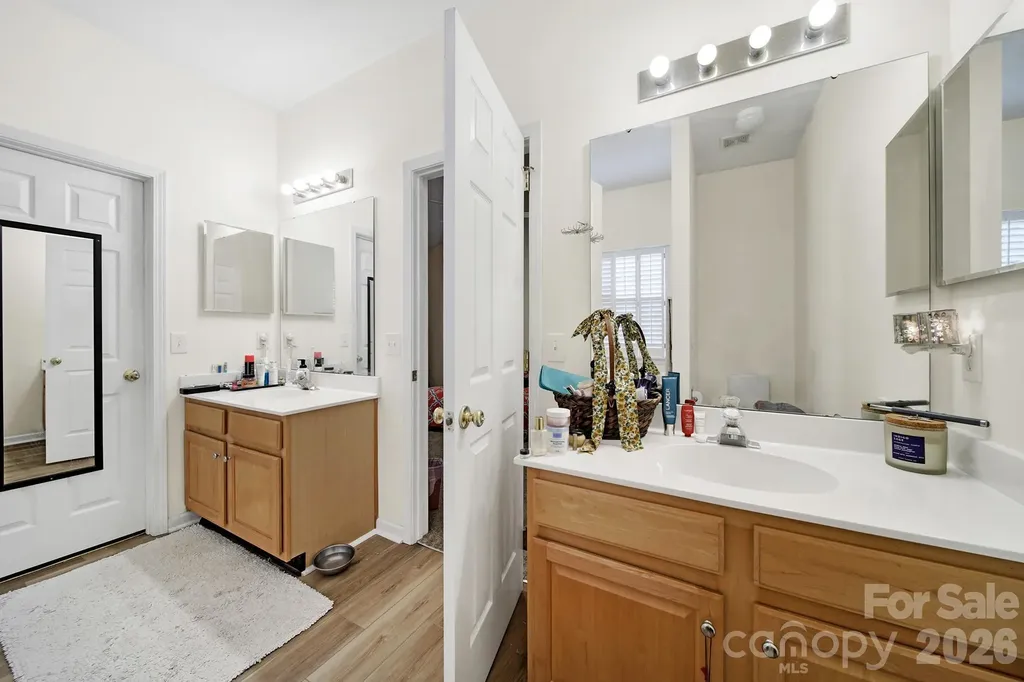 10918 Chamberlain Hall Court Charlotte NC 28277