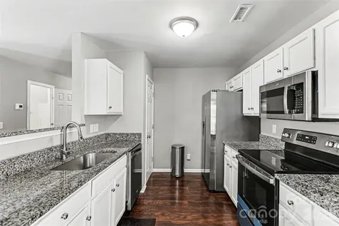 306 Cayman Way Charlotte NC 28217
