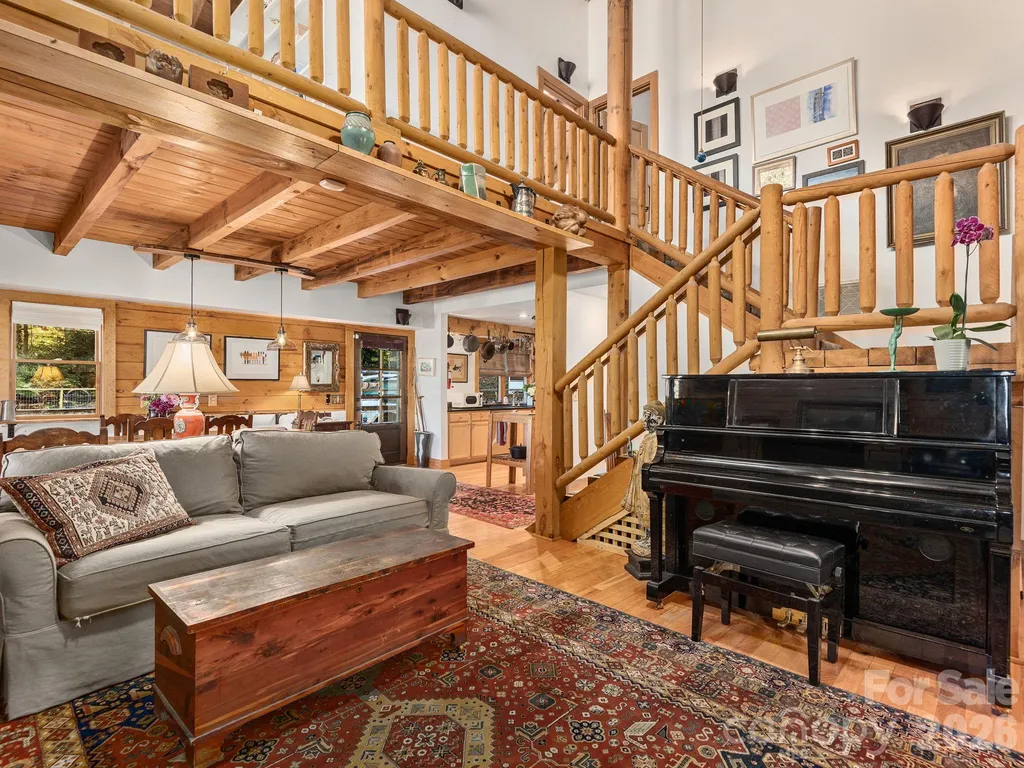 102 Carriage Drive Fairview NC 28730