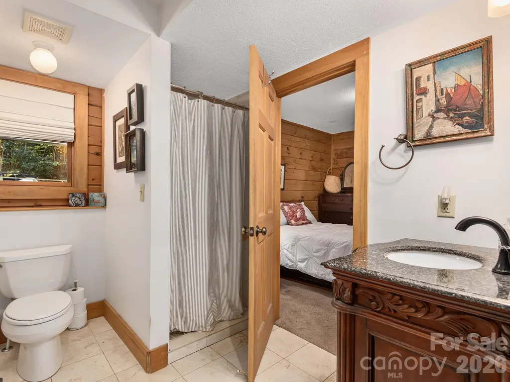 102 Carriage Drive Fairview NC 28730