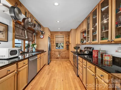 102 Carriage Drive Fairview NC 28730
