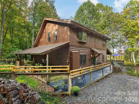 102 Carriage Drive Fairview NC 28730