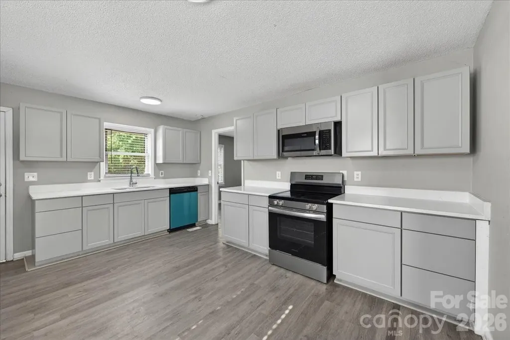 936 Holland Avenue Charlotte NC 28206