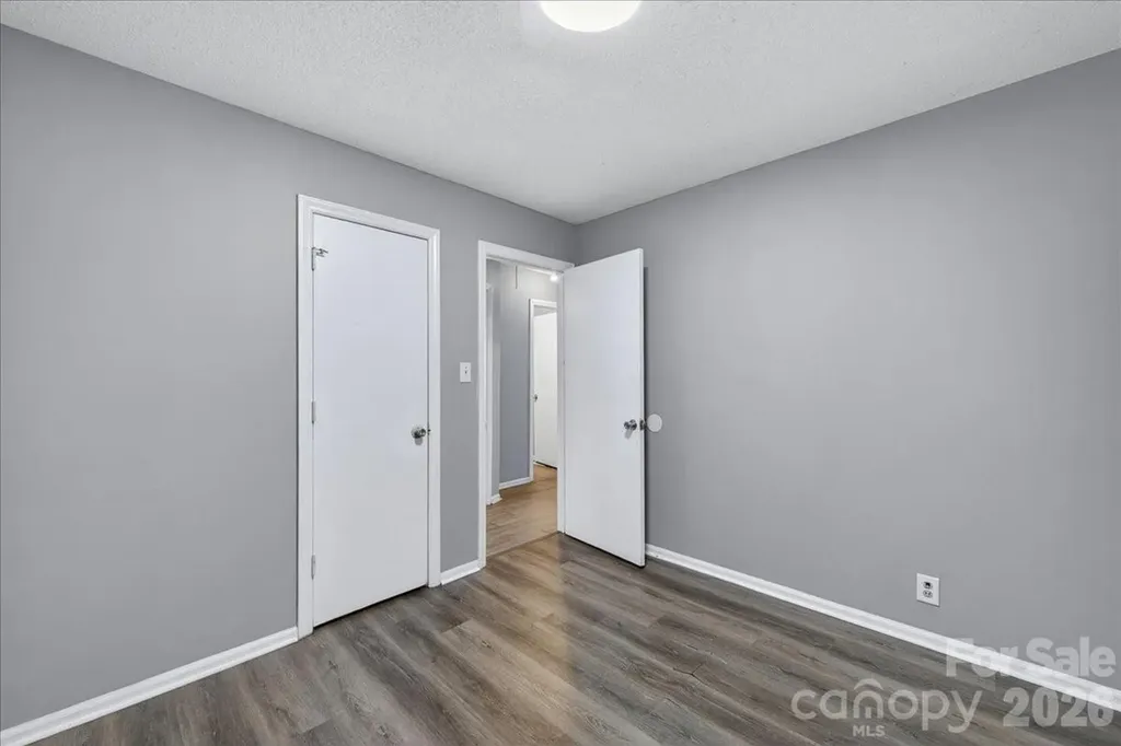 936 Holland Avenue Charlotte NC 28206