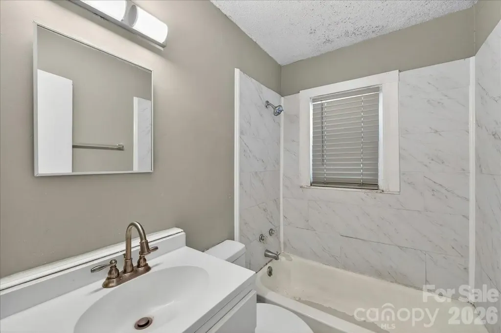 936 Holland Avenue Charlotte NC 28206