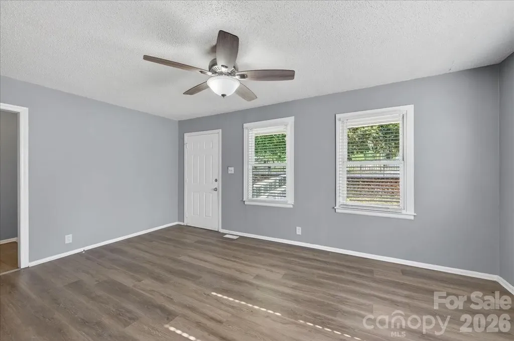 936 Holland Avenue Charlotte NC 28206