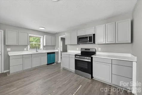 936 Holland Avenue Charlotte NC 28206