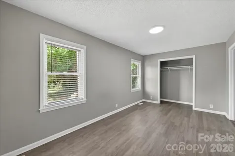 936 Holland Avenue Charlotte NC 28206