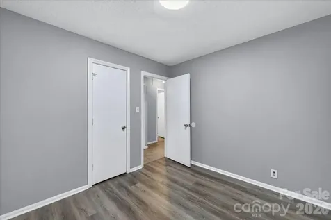 936 Holland Avenue Charlotte NC 28206