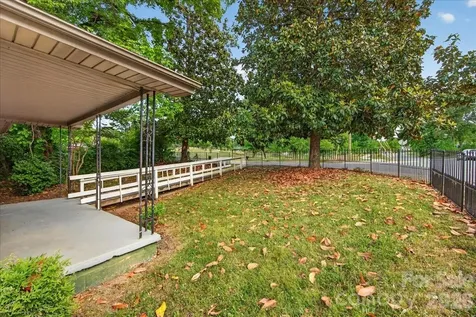 936 Holland Avenue Charlotte NC 28206