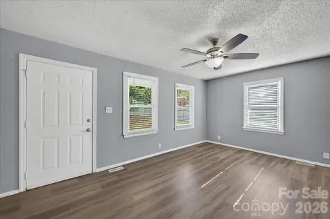 936 Holland Avenue Charlotte NC 28206