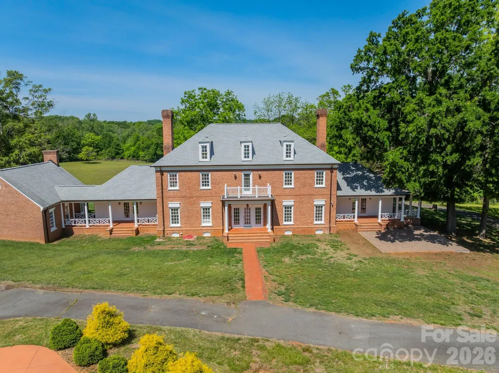 4030 Oak Hollow Lane Harrisburg NC 28075