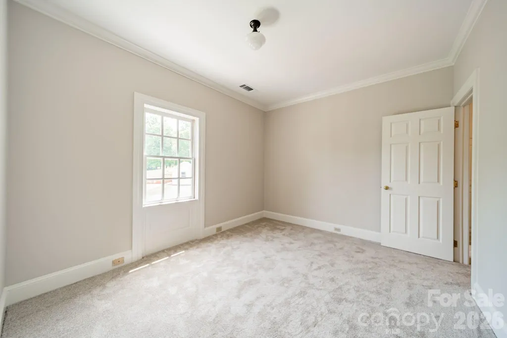 4030 Oak Hollow Lane Harrisburg NC 28075