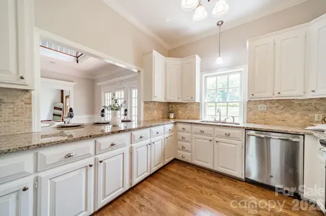 4030 Oak Hollow Lane Harrisburg NC 28075