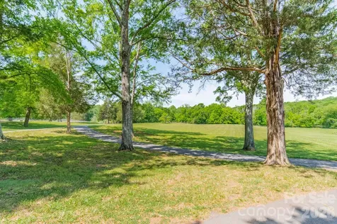 4030 Oak Hollow Lane Harrisburg NC 28075
