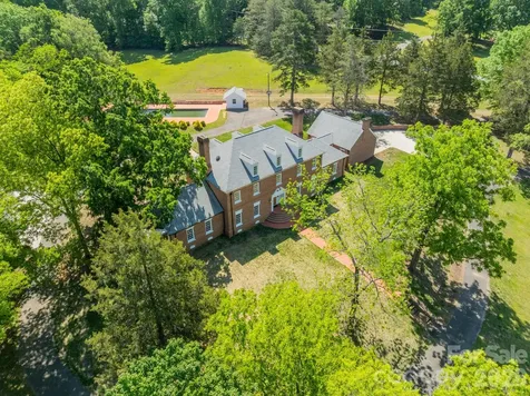 4030 Oak Hollow Lane Harrisburg NC 28075