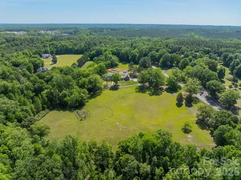4030 Oak Hollow Lane Harrisburg NC 28075