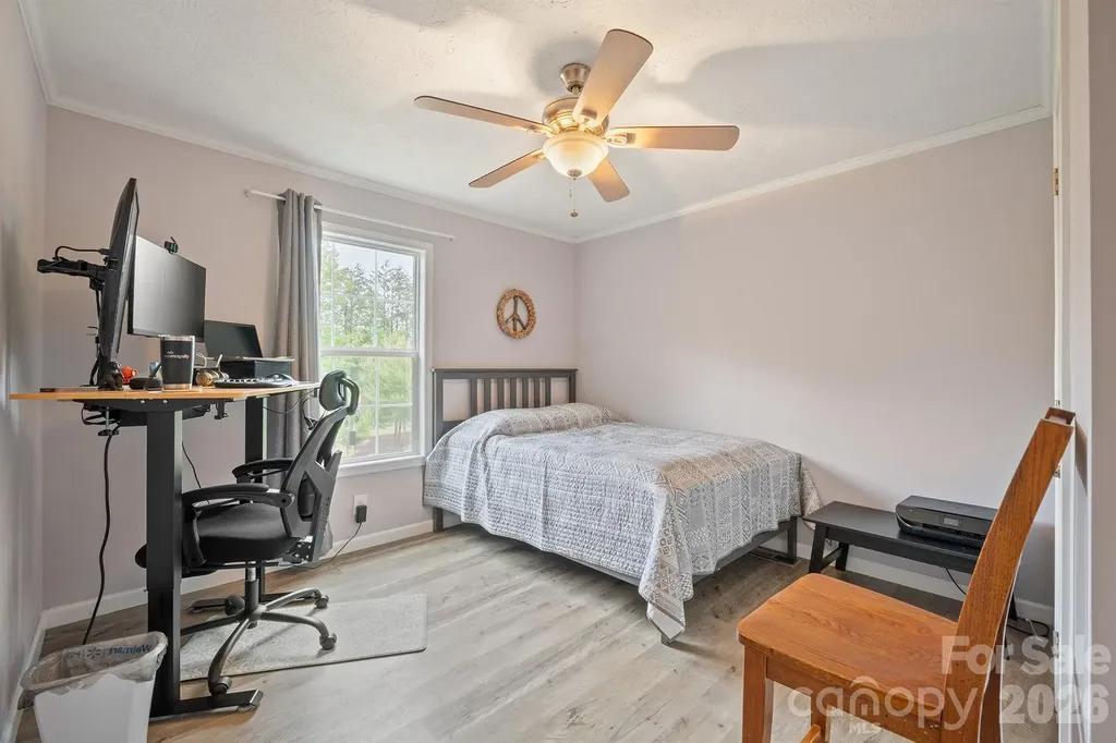 2517 Horseshoe Road Westfield NC 27053