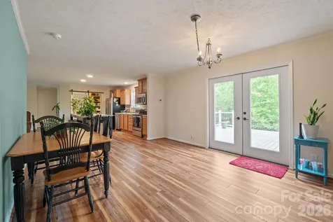 2517 Horseshoe Road Westfield NC 27053
