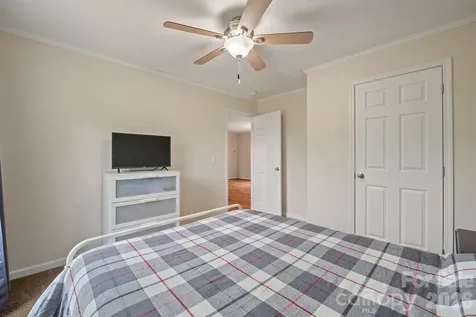 2517 Horseshoe Road Westfield NC 27053