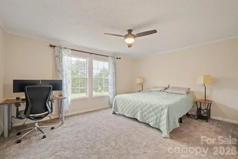 2517 Horseshoe Road Westfield NC 27053