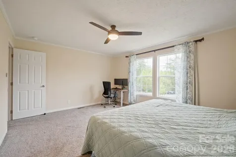 2517 Horseshoe Road Westfield NC 27053
