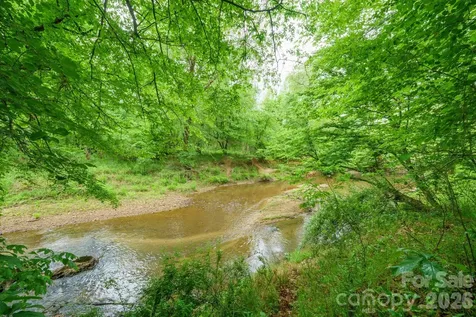 2517 Horseshoe Road Westfield NC 27053