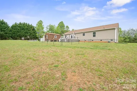 2517 Horseshoe Road Westfield NC 27053