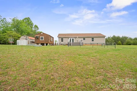 2517 Horseshoe Road Westfield NC 27053